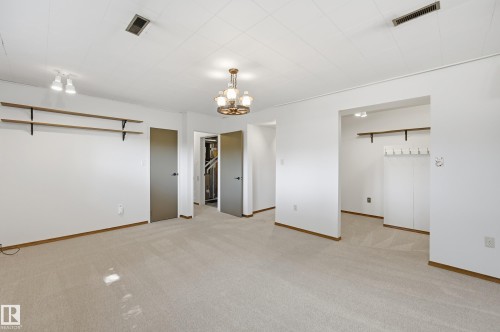 5210 43 Avenue, Leduc, AB 