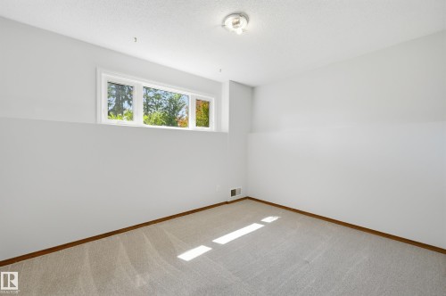 5210 43 Avenue, Leduc, AB 