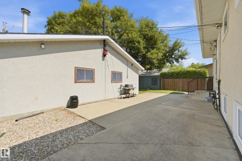 5210 43 Avenue, Leduc, AB 