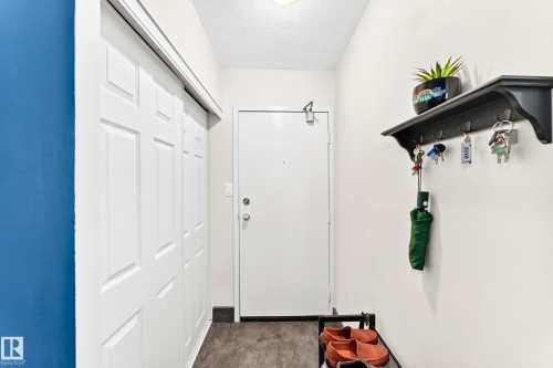 #230 10160 114 St Nw, Edmonton, AB - Indoor Photo Showing Other Room