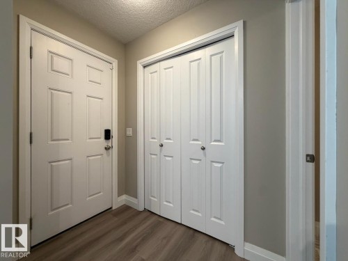 2616 Price Common Sw, Edmonton, AB - Indoor Photo Showing Other Room