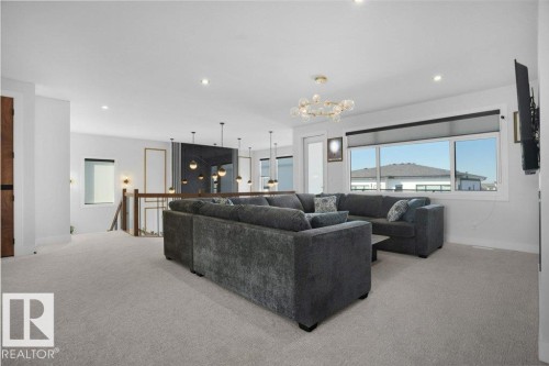 5104 Woolsey Link Nw, Edmonton, AB - Indoor Photo Showing Living Room