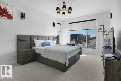 5104 Woolsey Link Nw, Edmonton, AB - Indoor Photo Showing Bedroom
