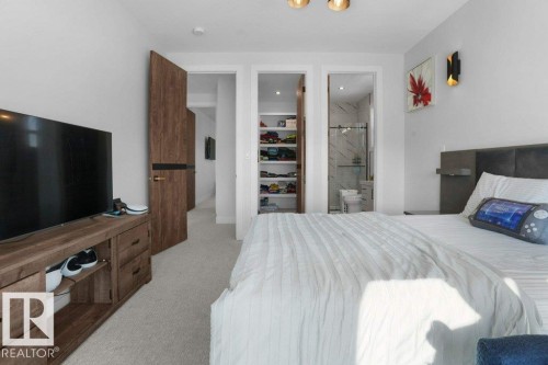 5104 Woolsey Link Nw, Edmonton, AB - Indoor Photo Showing Bedroom