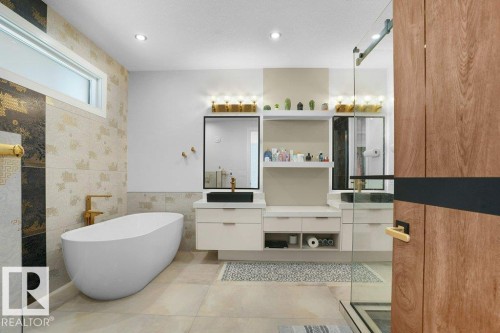 5104 Woolsey Link Nw, Edmonton, AB - Indoor Photo Showing Bathroom