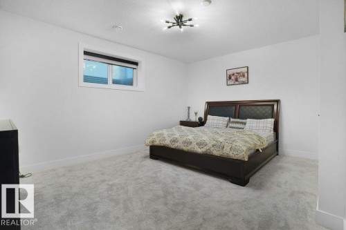 5104 Woolsey Link Nw, Edmonton, AB - Indoor Photo Showing Bedroom