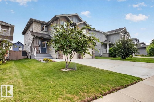 632 42 Avenue Nw, Edmonton, AB - Outdoor With Facade