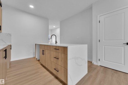 6371 King Wynd Sw, Edmonton, AB - Indoor Photo Showing Other Room