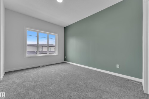 6371 King Wynd Sw, Edmonton, AB - Indoor Photo Showing Other Room