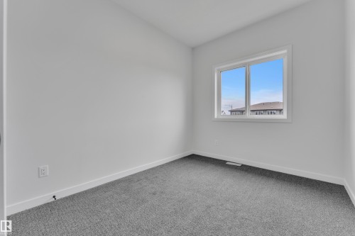 6371 King Wynd Sw, Edmonton, AB - Indoor Photo Showing Other Room