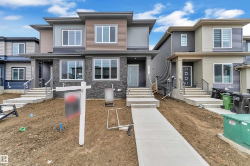 6371 King Wynd Sw, Edmonton, AB - Outdoor With Facade