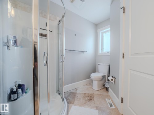 #80 23333 Wye Rd, Rural Strathcona County, AB - Indoor Photo Showing Bathroom