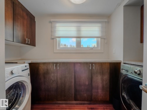 #80 23333 Wye Rd, Rural Strathcona County, AB - Indoor Photo Showing Laundry Room