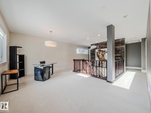 #80 23333 Wye Rd, Rural Strathcona County, AB - Indoor Photo Showing Other Room