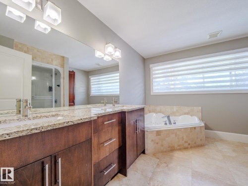 #80 23333 Wye Rd, Rural Strathcona County, AB - Indoor Photo Showing Bathroom