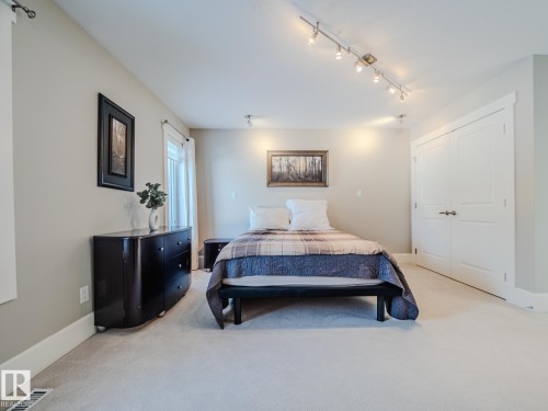 #80 23333 Wye Rd, Rural Strathcona County, AB - Indoor Photo Showing Bedroom