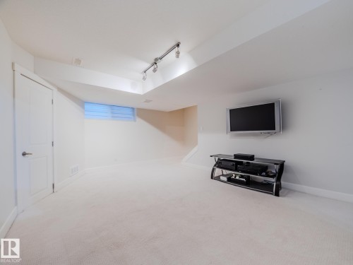 #80 23333 Wye Rd, Rural Strathcona County, AB - Indoor