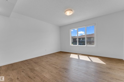 22711 84 Avenue Nw, Edmonton, AB - Indoor Photo Showing Other Room