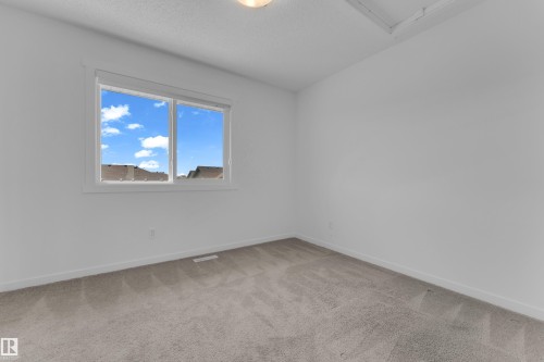 22711 84 Avenue Nw, Edmonton, AB - Indoor Photo Showing Other Room