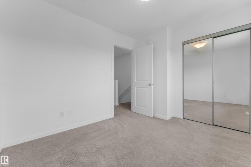 22711 84 Avenue Nw, Edmonton, AB - Indoor Photo Showing Other Room