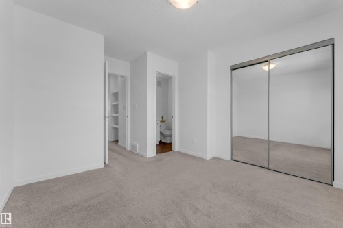 22711 84 Avenue Nw, Edmonton, AB - Indoor Photo Showing Other Room