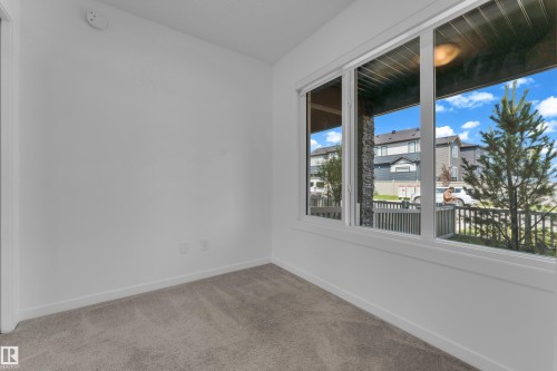 22711 84 Avenue Nw, Edmonton, AB - Indoor Photo Showing Other Room