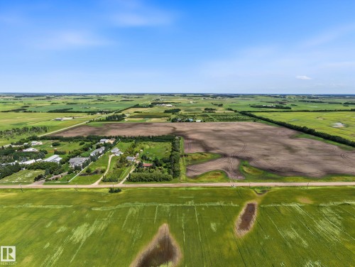 Township Rd 490 Range Road 252, Rural Leduc County, AB 