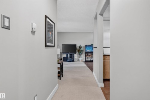 #302 11020 19 Av Nw, Edmonton, AB - Indoor