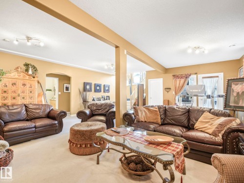 51 Kendall Crescent, St. Albert, AB - Indoor Photo Showing Living Room