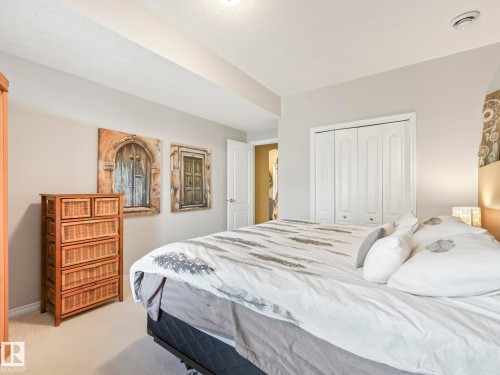 51 Kendall Crescent, St. Albert, AB - Indoor Photo Showing Bedroom