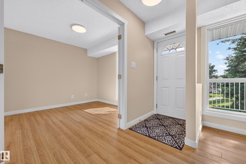 #104 2204 118 St Nw, Edmonton, AB - Indoor Photo Showing Other Room