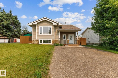 4712 48 Street, Onoway, AB - Outdoor