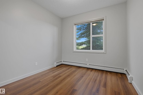 #120 320 Ambleside Link Li Sw, Edmonton, AB - Indoor Photo Showing Other Room