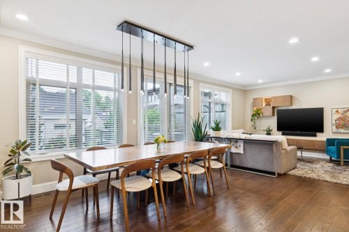 8927 117 Street Nw, Edmonton, AB - Indoor Photo Showing Dining Room