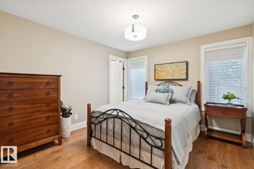 8927 117 Street Nw, Edmonton, AB - Indoor Photo Showing Bedroom