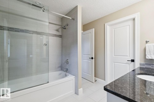 8927 117 Street Nw, Edmonton, AB - Indoor Photo Showing Bathroom