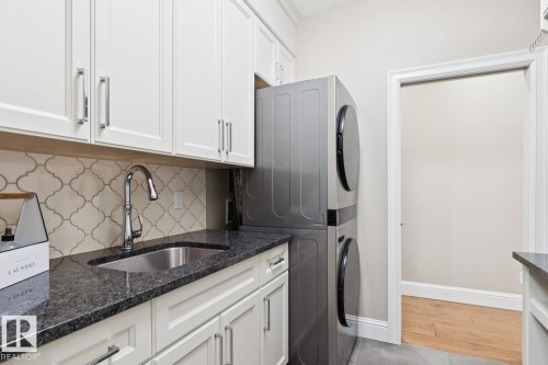 8927 117 Street Nw, Edmonton, AB - Indoor