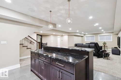 8927 117 Street Nw, Edmonton, AB - Indoor