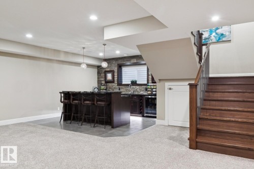 8927 117 Street Nw, Edmonton, AB - Indoor