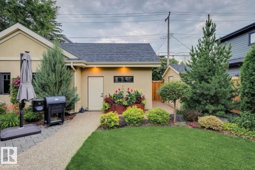 8927 117 Street Nw, Edmonton, AB - Outdoor