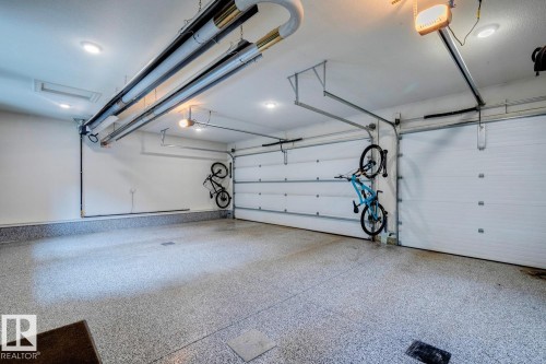 8927 117 Street Nw, Edmonton, AB - Indoor Photo Showing Garage