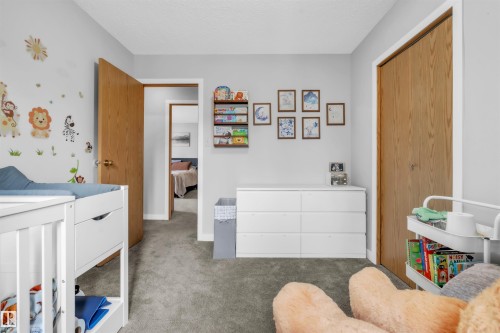 6112 51 Avenue, Cold Lake, AB - Indoor Photo Showing Bedroom