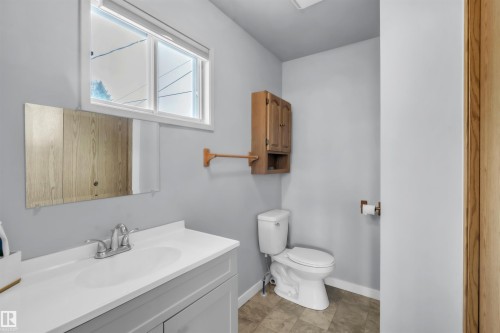 6112 51 Avenue, Cold Lake, AB - Indoor Photo Showing Bathroom