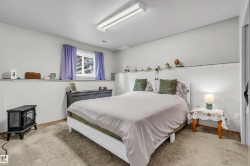 6112 51 Avenue, Cold Lake, AB - Indoor Photo Showing Bedroom