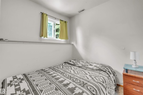 6112 51 Avenue, Cold Lake, AB - Indoor Photo Showing Bedroom