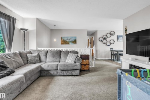 6112 51 Avenue, Cold Lake, AB - Indoor Photo Showing Living Room