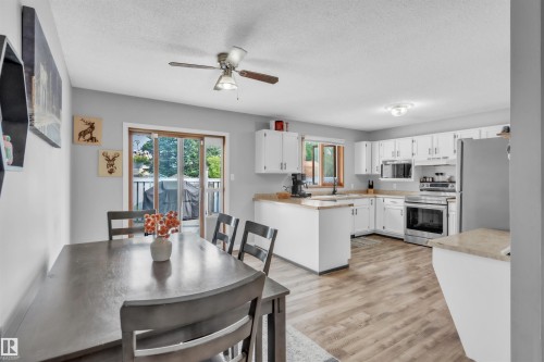 6112 51 Avenue, Cold Lake, AB - Indoor