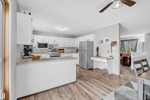 6112 51 Avenue, Cold Lake, AB - Indoor Photo Showing Kitchen