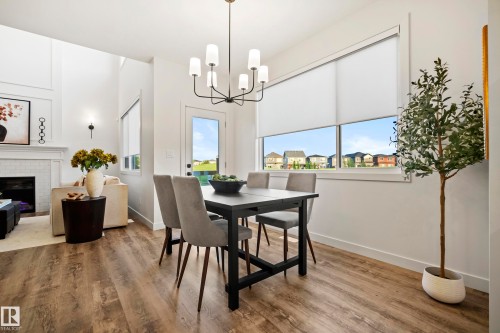 31 Prescott Close, Spruce Grove, AB - Indoor Photo Showing Dining Room