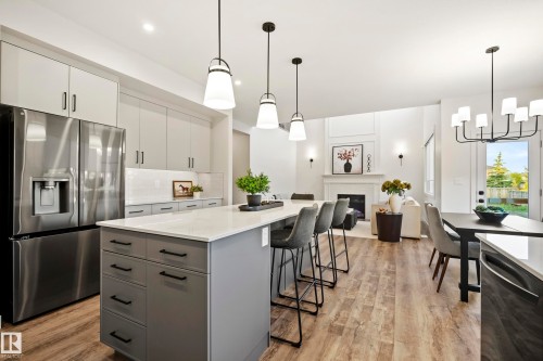 31 Prescott Close, Spruce Grove, AB - Indoor Photo Showing Kitchen With Upgraded Kitchen